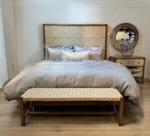 PARACAS LEATHER KING BED